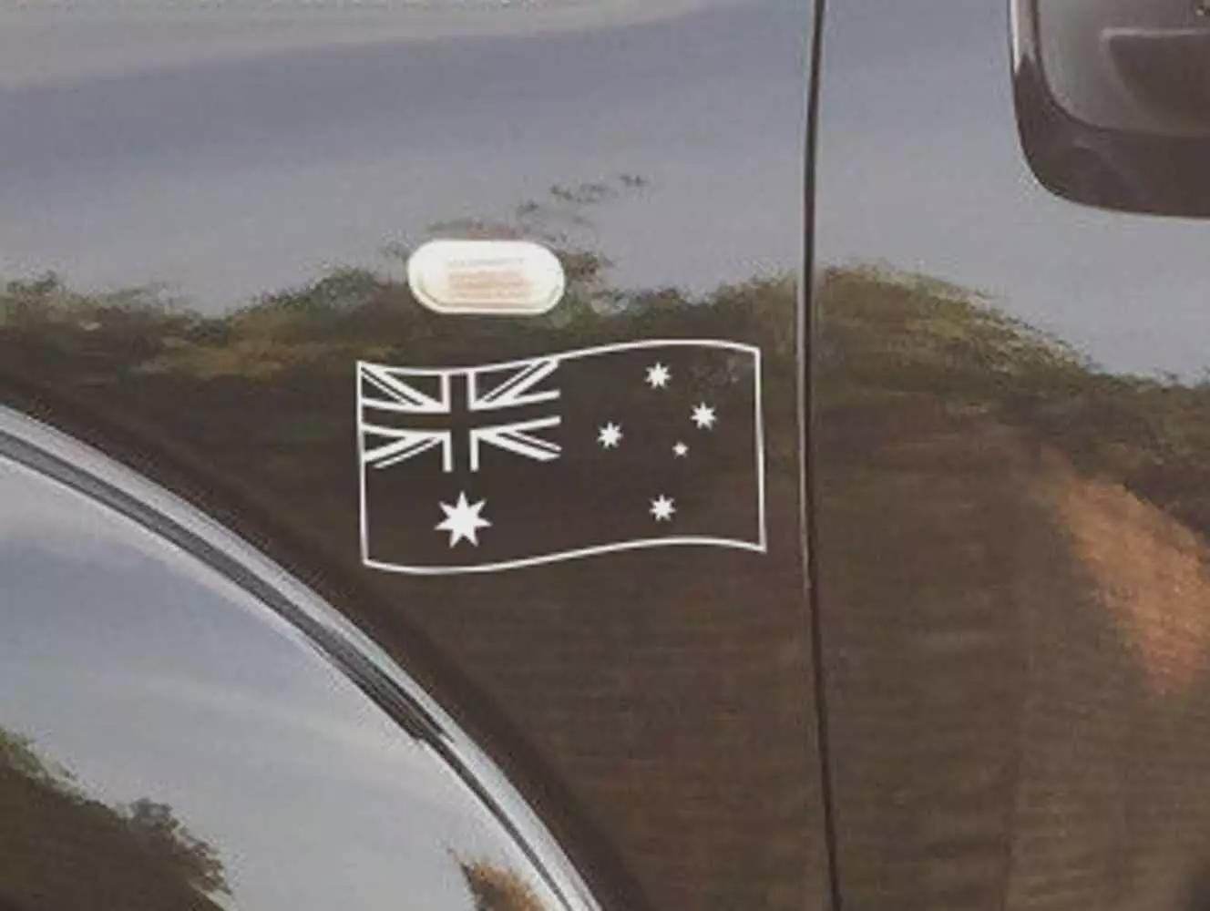 Australian Flag Vinyl Decal: Outdoor Car, Laptop, Helmet - Anzac Day Pride – view 9